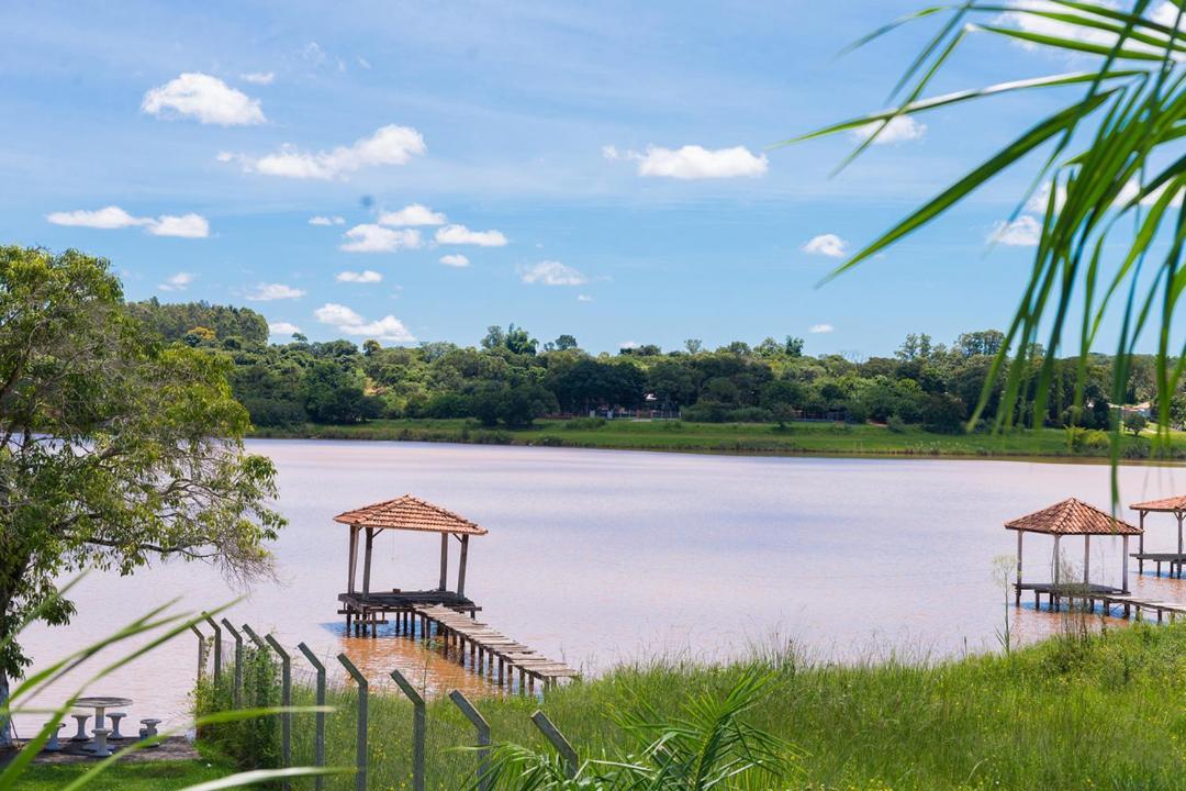 Chacara Com Piscina E Churrasq Em Martinopolis Sp エクステリア 写真